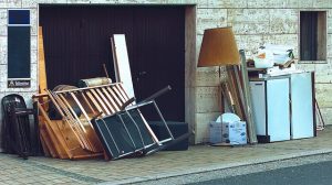 decluttering-640x480-47156663.jpeg