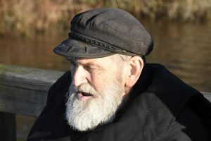elderly-person-640x480-31231156.jpeg