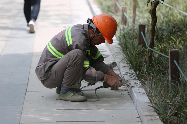 home-repair-640x480-36508760.jpeg