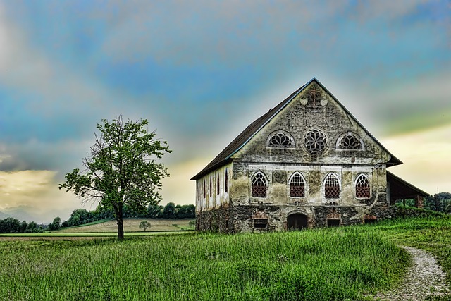 house-640x480-55696090.jpeg