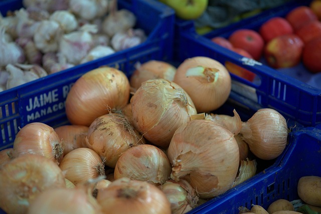 local-food-640x480-89800843.jpeg