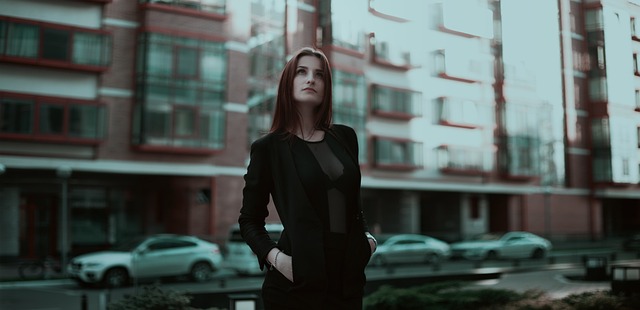 business-640x480-18473151.jpeg