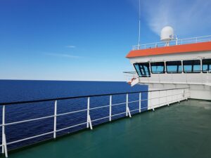 cargo-ship-640x480-9118861.jpeg