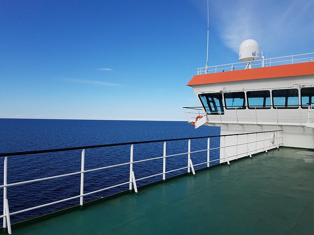 cargo-ship-640x480-9118861.jpeg