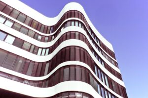 commercial-buildings-640x480-69536480.jpeg