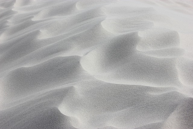 desert-landscape-640x480-14963910.jpeg