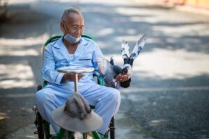 elderly-person-640x480-49396372.jpeg