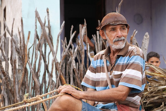 elderly-person-640x480-51287006.jpeg