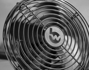 Solar-Powered Electric Tankless Heaters: Efficient, Sustainable Hot Water Solution