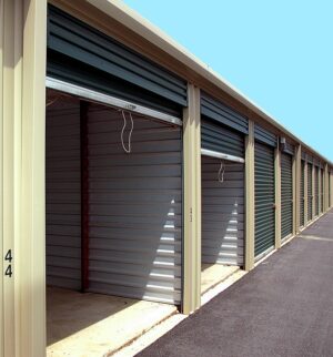 heatingheating-coolingcommercial-buildin-640x480-10717606.jpeg