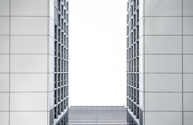 heatingheating-coolingcommercial-buildin-640x480-23664064.jpeg