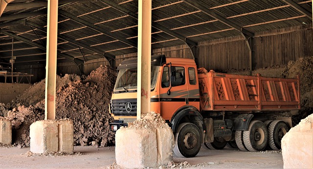 heatingheating-coolingcommercial-buildin-640x480-62549271.jpeg