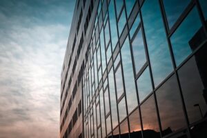 High-Velocity Destratification Fans: Seamless Air Layer Blending Solutions