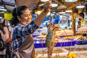 local-food-640x480-85150970.jpeg