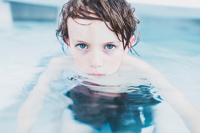 portrait-640x480-56143587.jpeg