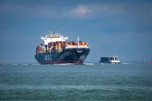 shipping-containershipping-containerscon-640x480-13444810.jpeg