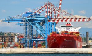 shipping-containershipping-containerscon-640x480-14574501.jpeg
