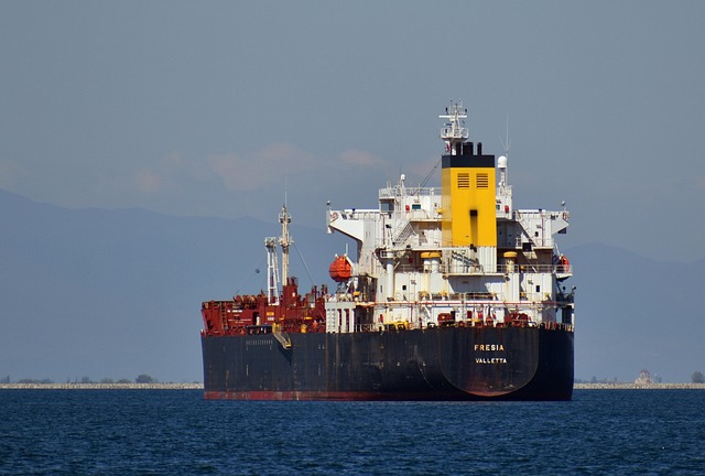shipping-containershipping-containerscon-640x480-59637807.jpeg