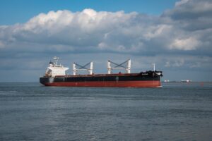 shipping-containershipping-containerscon-640x480-69461173.jpeg