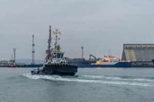 shipping-containershipping-containerscon-640x480-77444754.jpeg