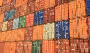 shipping-containershipping-containerscon-640x480-8371313.jpeg