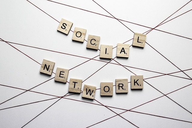 social-network-640x480-80005407.jpeg
