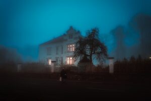 blue-640x480-56152998.jpeg