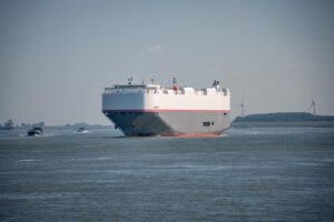 cargo-ship-640x480-13366277.jpeg