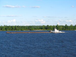 cargo-ship-640x480-30942479.jpeg