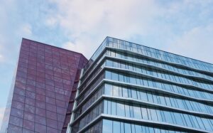 commercial-building-640x480-79826342.jpeg