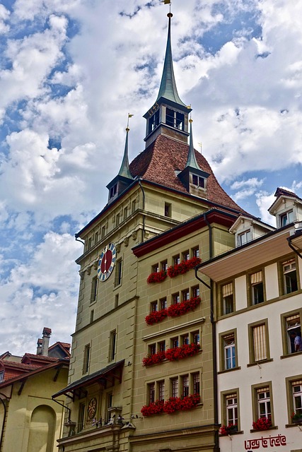 commercial-buildings-640x480-55507667.jpeg