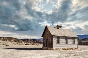 desert-landscape-640x480-10881003.jpeg