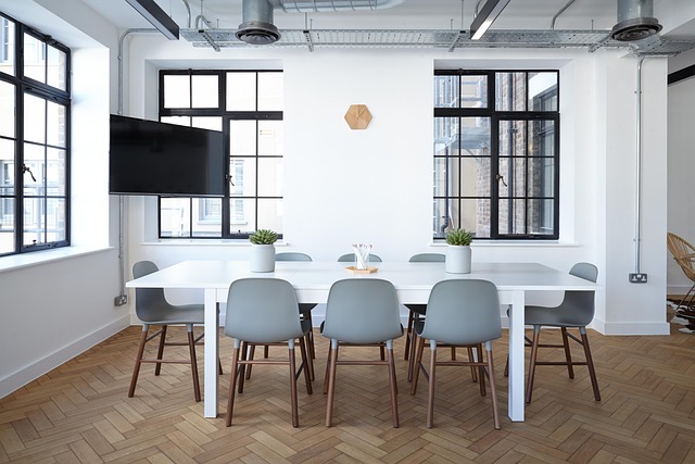 office-640x480-70192964.jpeg