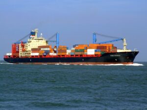 shipping-containers-640x480-74980541.jpeg