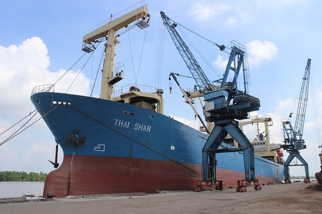 shipping-industry-640x480-67959511.jpeg