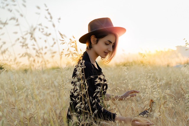 woman-640x480-76707069.jpeg