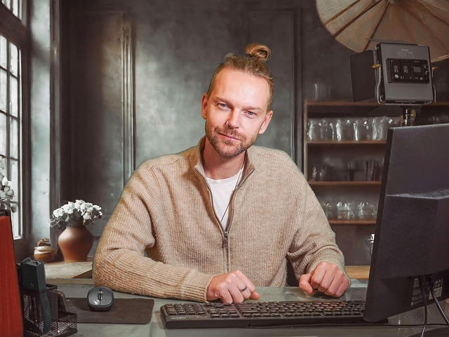 work-640x480-61917478.jpeg