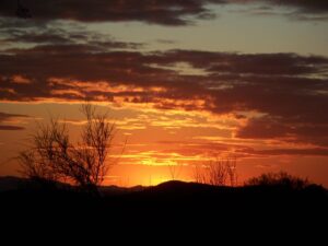 arizona-landscape-640x480-76944875.jpeg