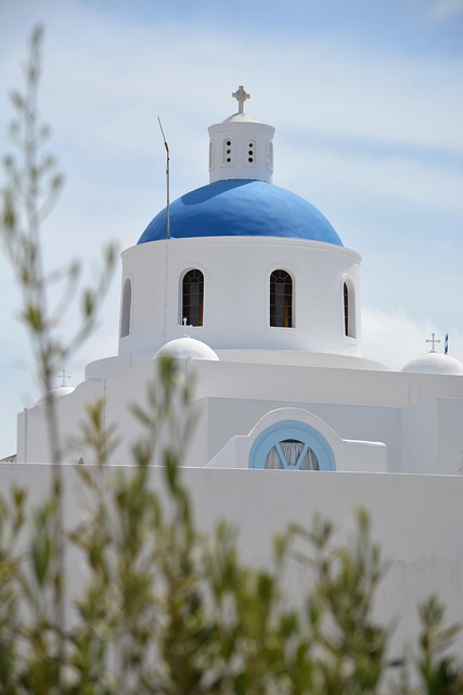 blue-640x480-18417639.jpeg