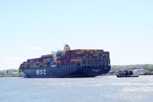 cargo-ship-640x480-90857629.jpeg