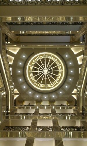 commercial-building-640x480-13231881.jpeg
