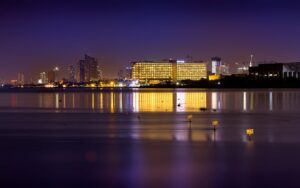 commercial-buildings-640x480-10922593.jpeg