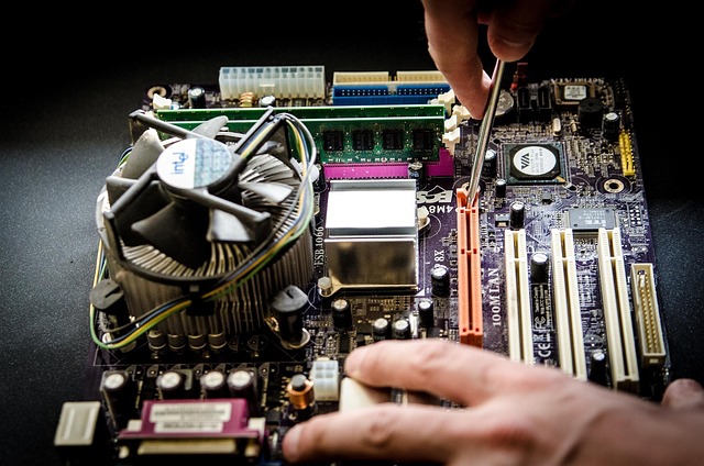 computer-640x480-99767014.jpeg