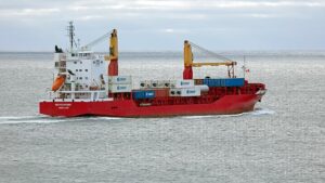 container-ship-640x480-3724612.jpeg