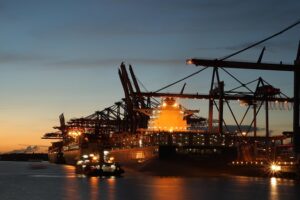container-ship-640x480-78868025.jpeg