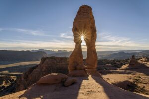 desert-landscape-640x480-68758961.jpeg