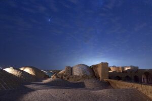 desert-landscape-640x480-97396488.jpeg