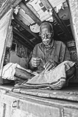 elderly-person-640x480-78212344.jpeg