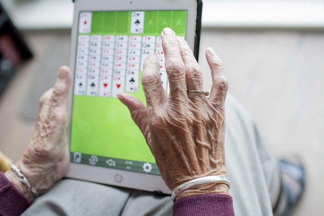 elderly-person-640x480-90041084.jpeg