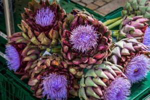local-food-640x480-23417833.jpeg